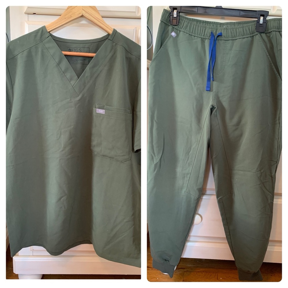 Figs Scrub Set.  Color Moss.  Jogger bottoms.  Limited edition color!